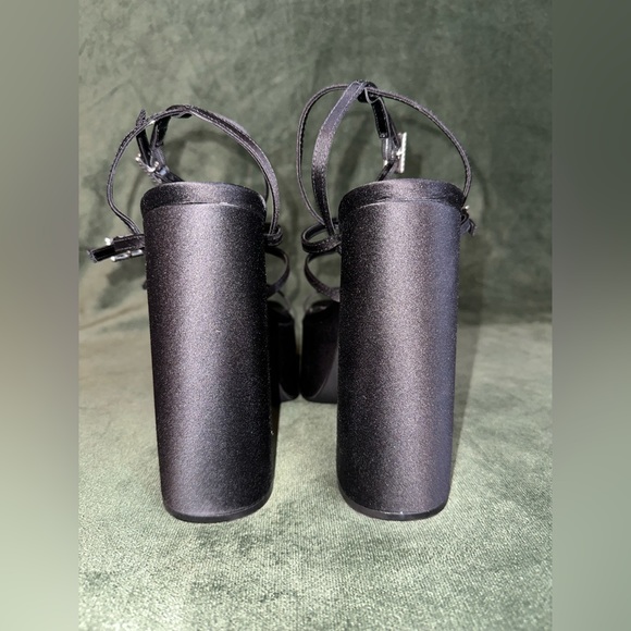 STEVE MADDEN GIA HEELS - BLACK SATIN - SIZE 9.5 - Picture 6 of 6